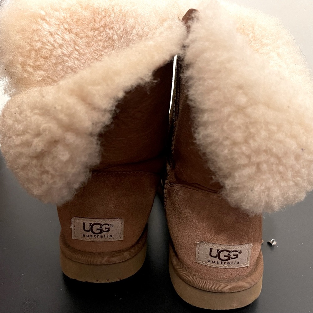 Chestnut Ugh boots ❤️🍁